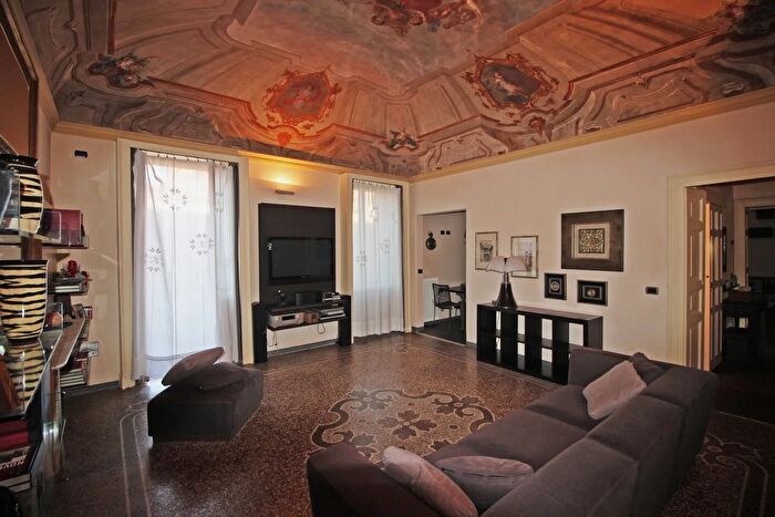 Appartamento con 5 locali in vendita in Via Rivetta, Casale Monferrato