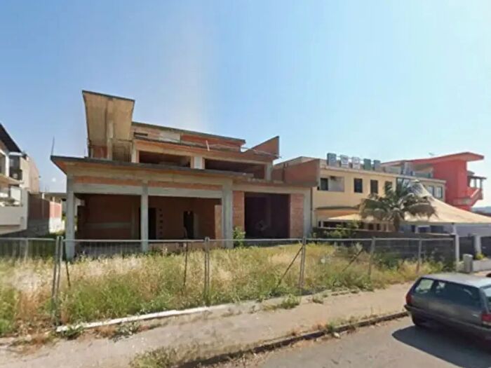Casa con 6 locali in vendita in Via Galileo Galilei, Torregrotta