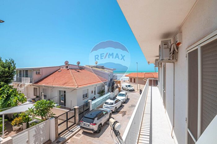 Appartamento trilocale in vendita in Via del NoceCda Casuzze, Santa Croce Camerina