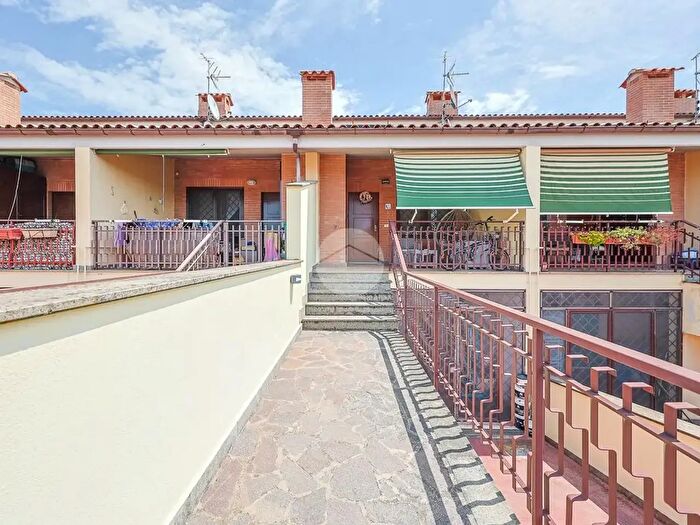 Casa quadrilocale in vendita in Via Guglielmo Cappa, Roma