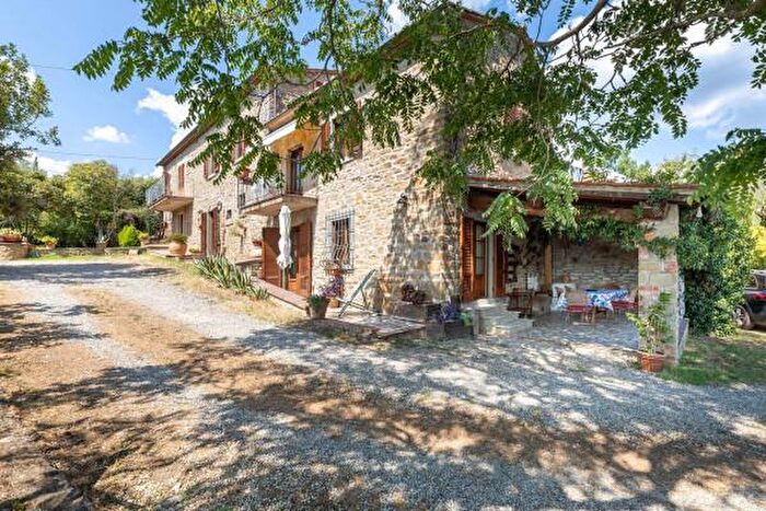 Casa con 5 locali in vendita in Tavernelle, Cortona