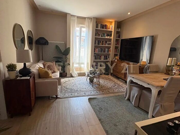 Appartamento quadrilocale in vendita in Via Roma Snc, Olbia