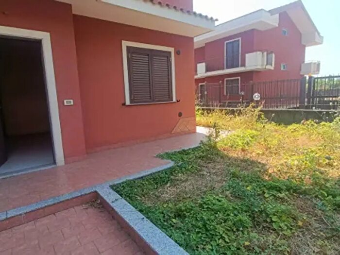 Casa con 6 locali in affitto in Viale Don Luigi Sturzo, Giarre