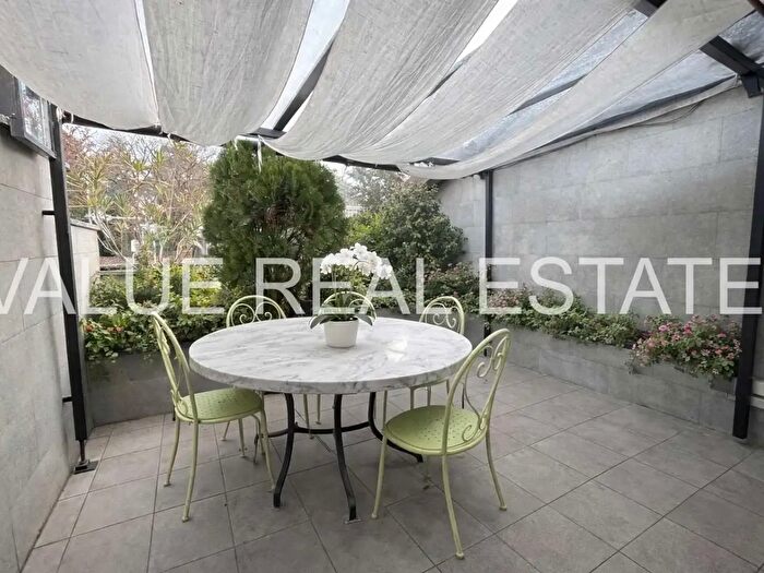 Appartamento bilocale in vendita in Via Giugno, Magenta