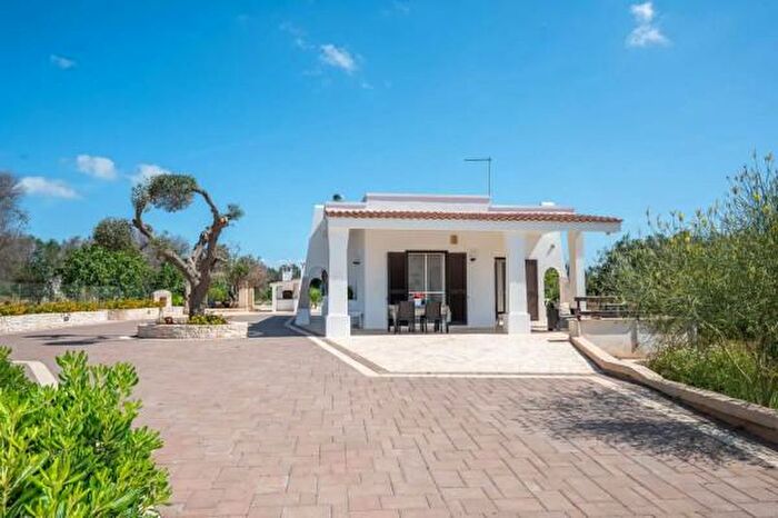 Casa con 6 locali in vendita in San Vito Dei Normanni