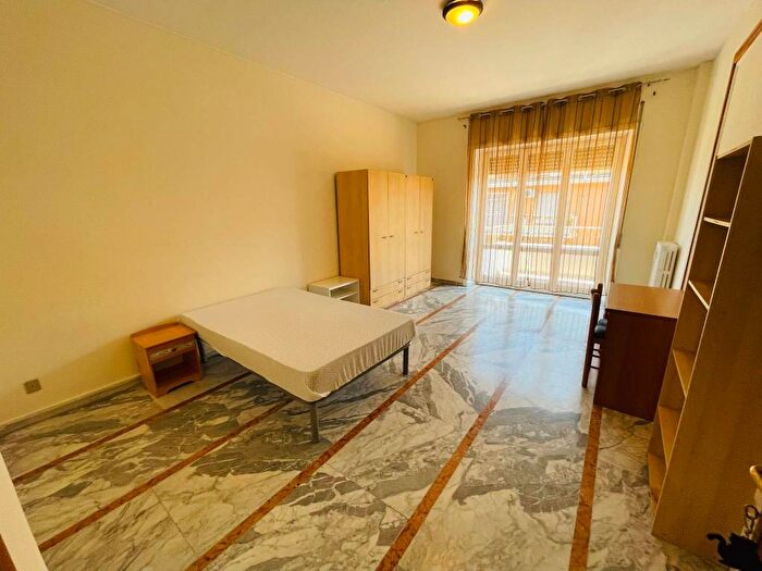 Appartamento con 5 locali in affitto in Via Tolero, Africano Villa Chigi, Roma