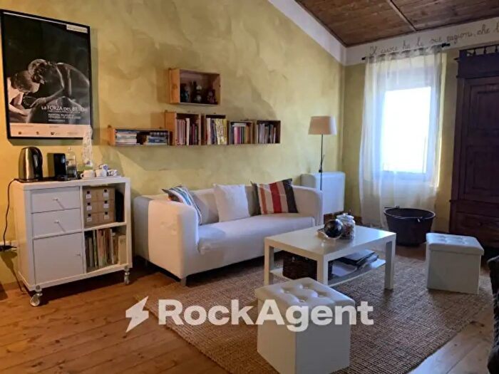 Casa con 6 locali in vendita in Via Gabbiana, Castellucchio