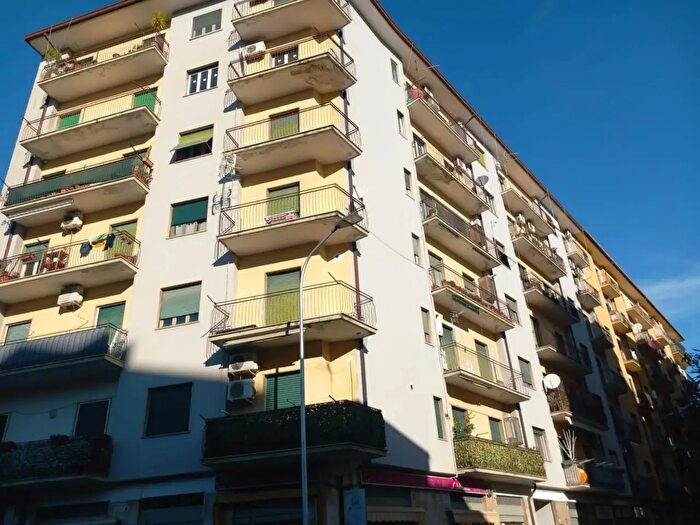 Appartamento trilocale in vendita in Via dei Mille, Cosenza