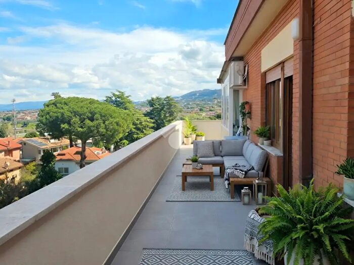 Appartamento trilocale in vendita in Via Gorizia, Ciampino