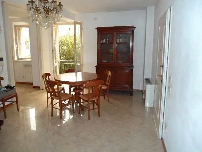 Appartamento con 5 locali in vendita in Viareggio