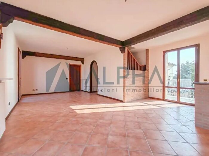 Appartamento trilocale in vendita in Via Alessandro Plessi, Vignola