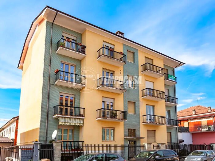 Appartamento quadrilocale in vendita in Via Galileo Ferraris, Cherasco