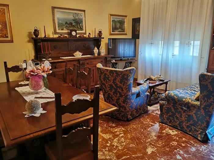 Appartamento con 5 locali in vendita in Vicchio