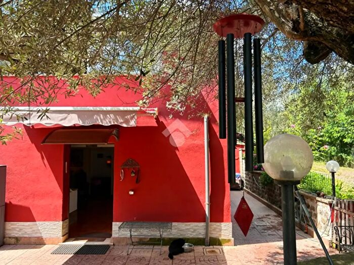 Casa trilocale in vendita in Via Sp, Vetralla