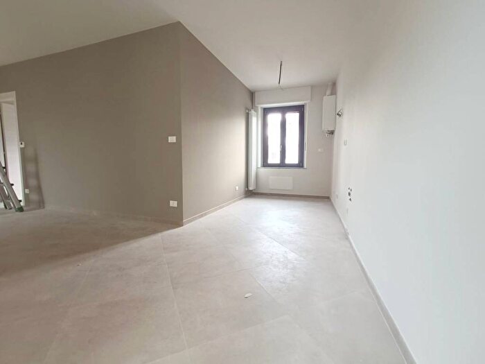Appartamento trilocale in affitto in Piazza Carlo Alberto, Centro, Carignano