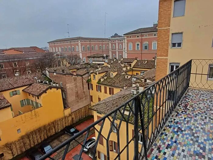 Appartamento trilocale in affitto in Modena