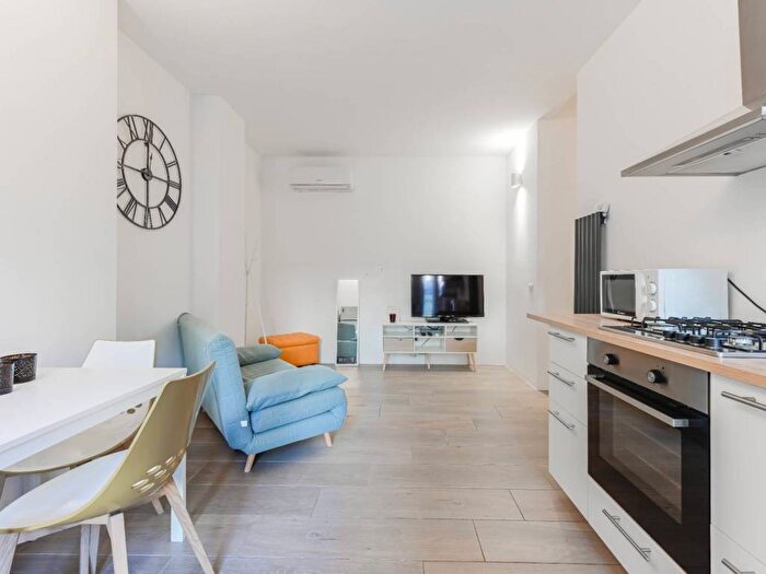 Appartamento bilocale in affitto in Via Taormina, Istria, Milano