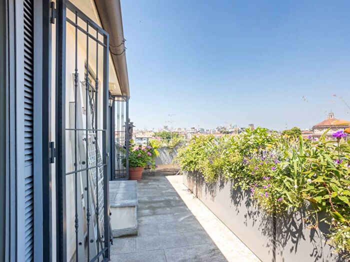 Casa con 5 locali in affitto in Viale Bianca Maria, Piave Tricolore, Milano