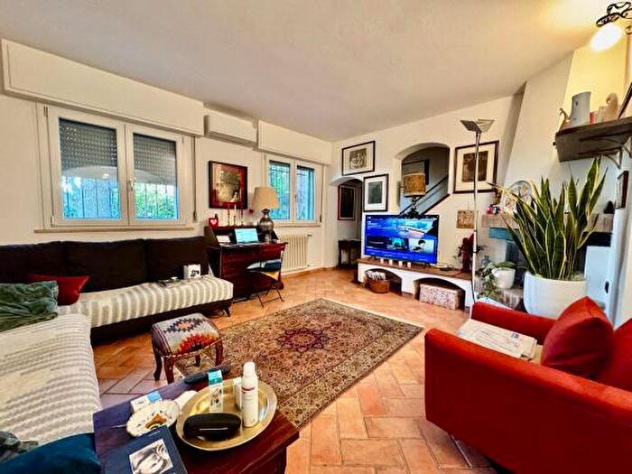 Casa con 6 locali in vendita in Forli