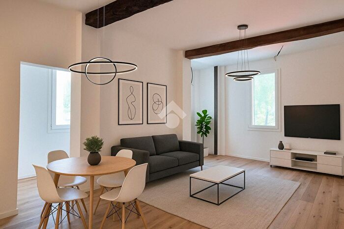 Appartamento con 5 locali in vendita in Via del Porto, Bologna