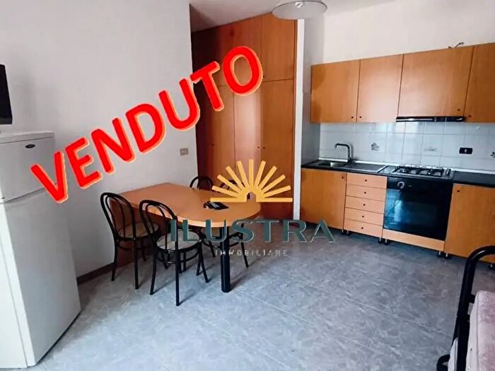 Appartamento bilocale in vendita in Contrada Montecatino, Massignano