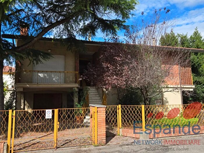 Case in Vendita e in Affitto - 2