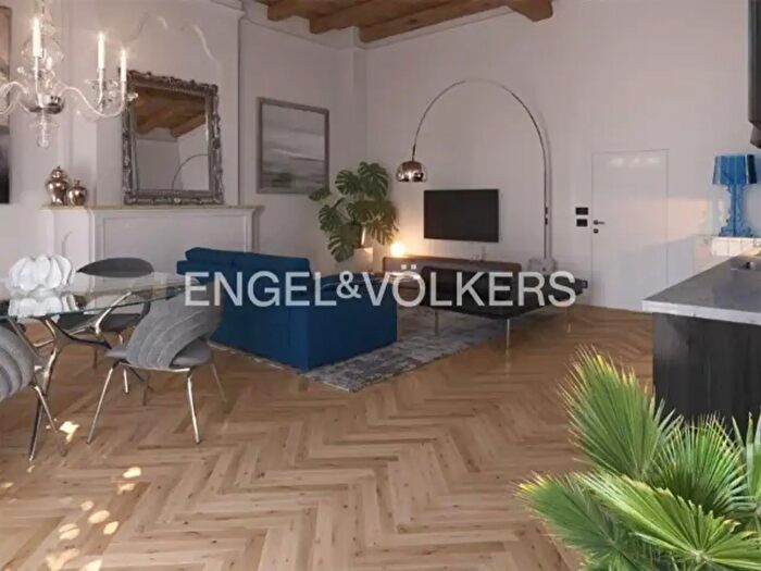 Appartamento trilocale in vendita in Via delle Tovaglie, Bologna