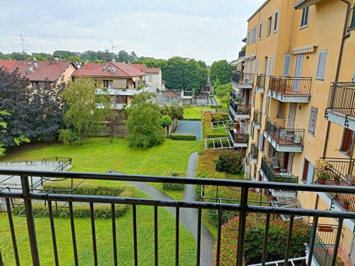 Case in Vendita e in Affitto - 3