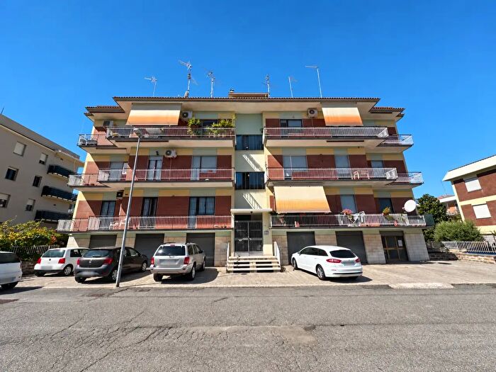 Appartamento quadrilocale in vendita in Via Quattro Giornate di Napoli, Civita Castellana
