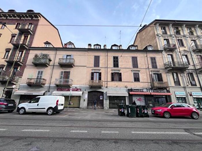 Casa bilocale in vendita in Via Nizza, Torino