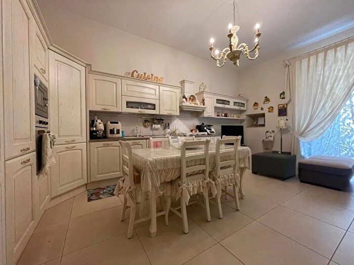 Appartamento trilocale in vendita in Via Santa Maria del Carmine, Cerignola