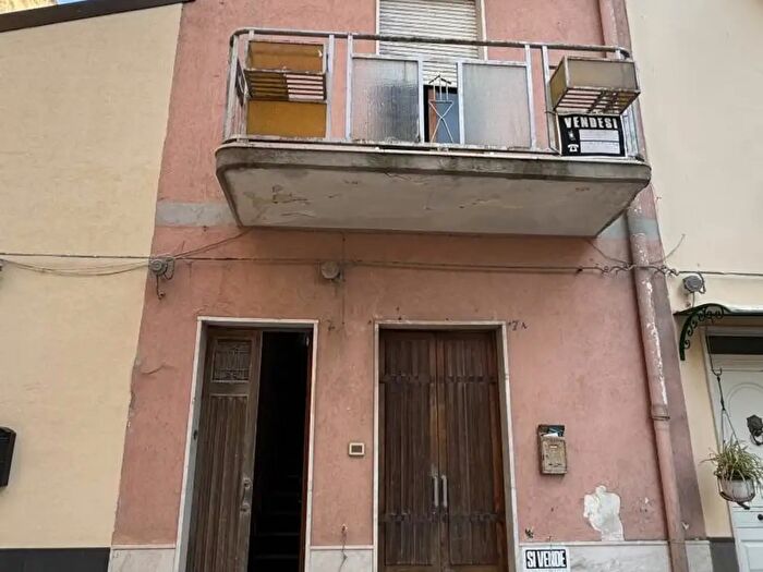 Casa con 6 locali in vendita in Via San Pietro, Militello In Val Di Catania