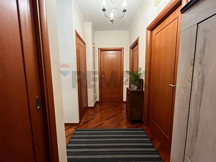 Casa con 6 locali in vendita in Via Nuova Detta Palmentiello, Napoli
