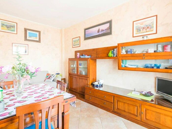 Appartamento monolocale in affitto in Via Simone Martini, Famagosta, Milano