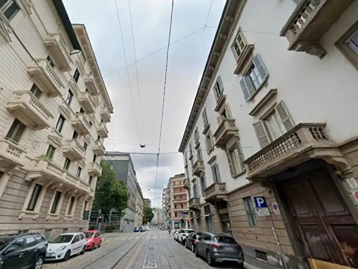 Appartamento bilocale in affitto in Viale col di Lana, Milano