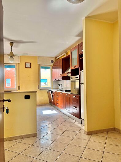 Appartamento bilocale in affitto in Via Fiume, Limbiate