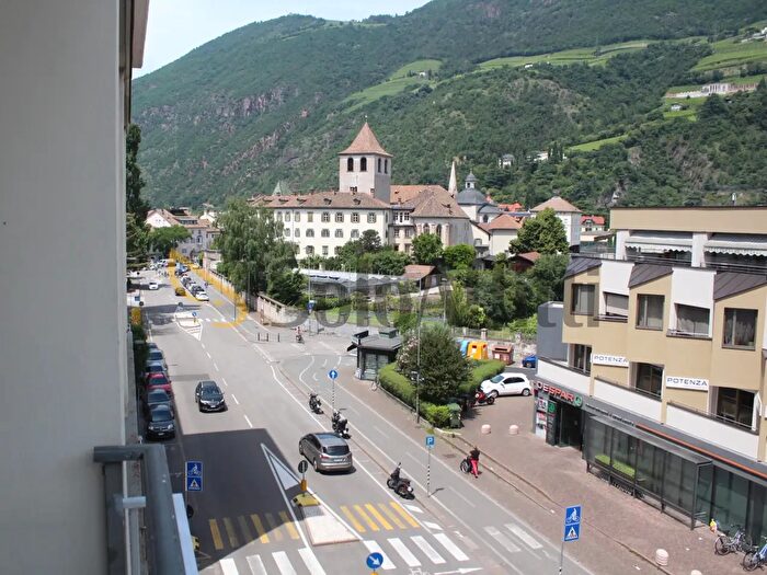 Appartamento trilocale in affitto in Bolzano
