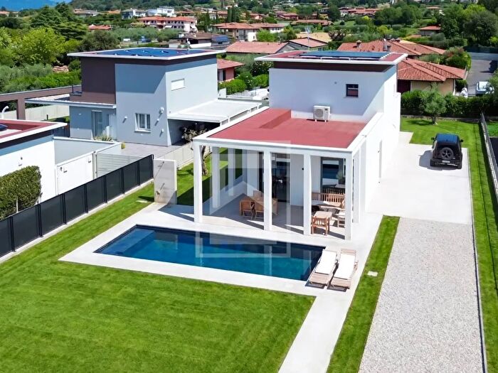 Casa con 6 locali in vendita in Via Panoramica, Manerba Del Garda