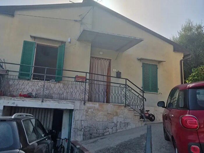 Casa trilocale in vendita in Sinalunga