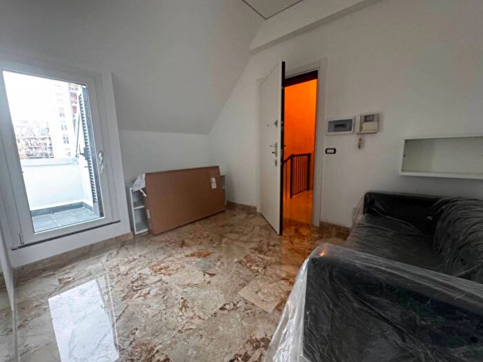 Appartamento bilocale in affitto in Via Lentasio, Missori, Milano