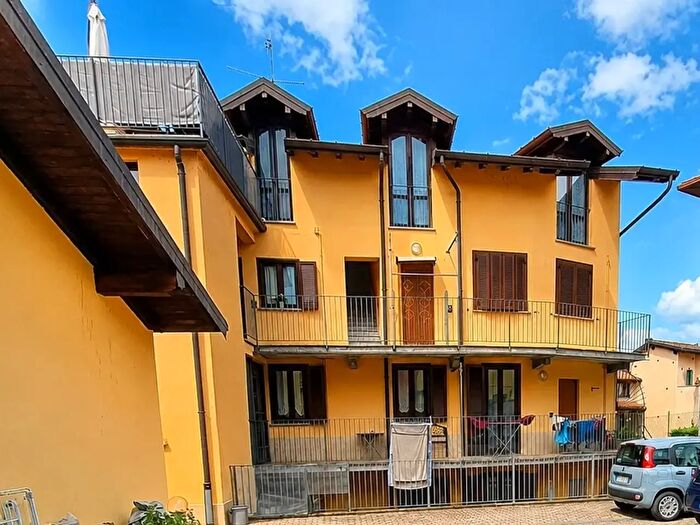 Appartamento trilocale in vendita in Germignaga