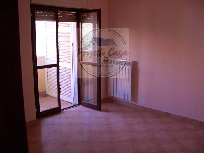 Appartamento trilocale in affitto in Via dei Bastioni, Semicentro, Velletri