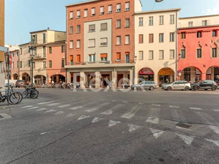 Appartamento con 5 locali in vendita in Via Giambattista Belzoni, Padova