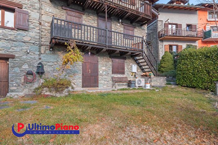 Appartamento trilocale in vendita in Frazione Pleod, Sarre