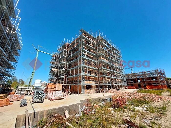 Appartamento con 5 locali in vendita in Via Trieste, Giulianova