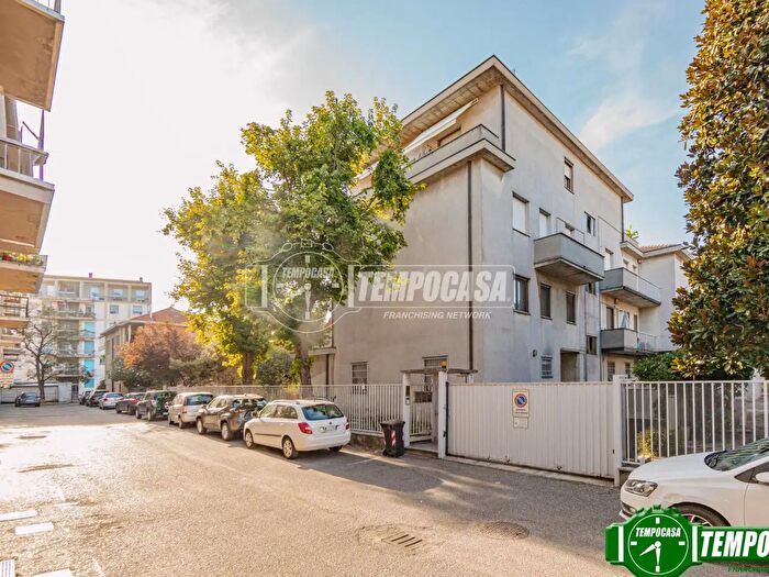 Appartamento bilocale in vendita in Via Buonarroti, Vigevano