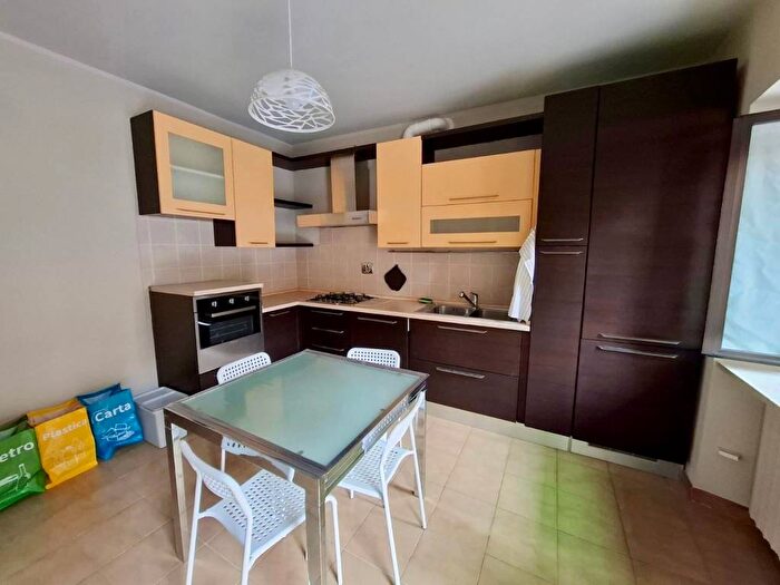 Appartamento trilocale in affitto in Via Vincenzo Maria Miglietti, San Donato, Torino