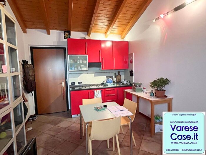 Casa bilocale in affitto in Via Majano, Giubiano San Carlo, Varese