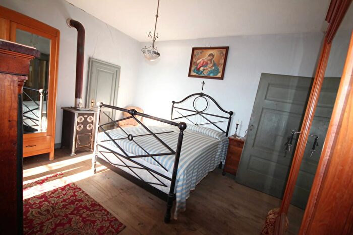 Casa con 13 locali in vendita in Via ai Chiosi, Trarego Viggiona