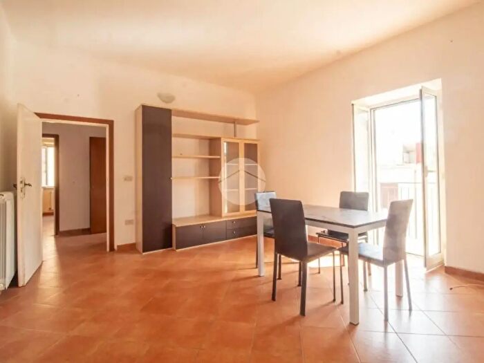 Appartamento trilocale in vendita in Via Genova, Palombara Sabina